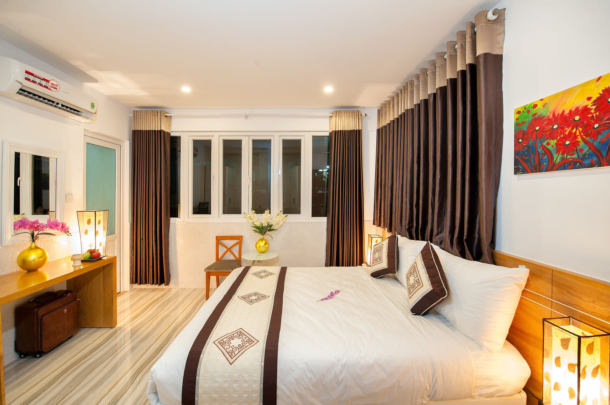 Acacia Saigon Khách sạn
